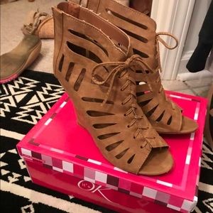 Wild diva wedges